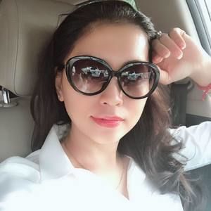 Meet your Posher, Phina